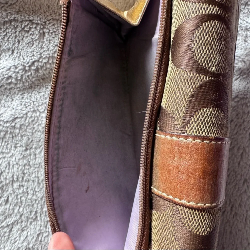 COACH Vintage Signature Monogramed Continental Wallet - Brown/Tan